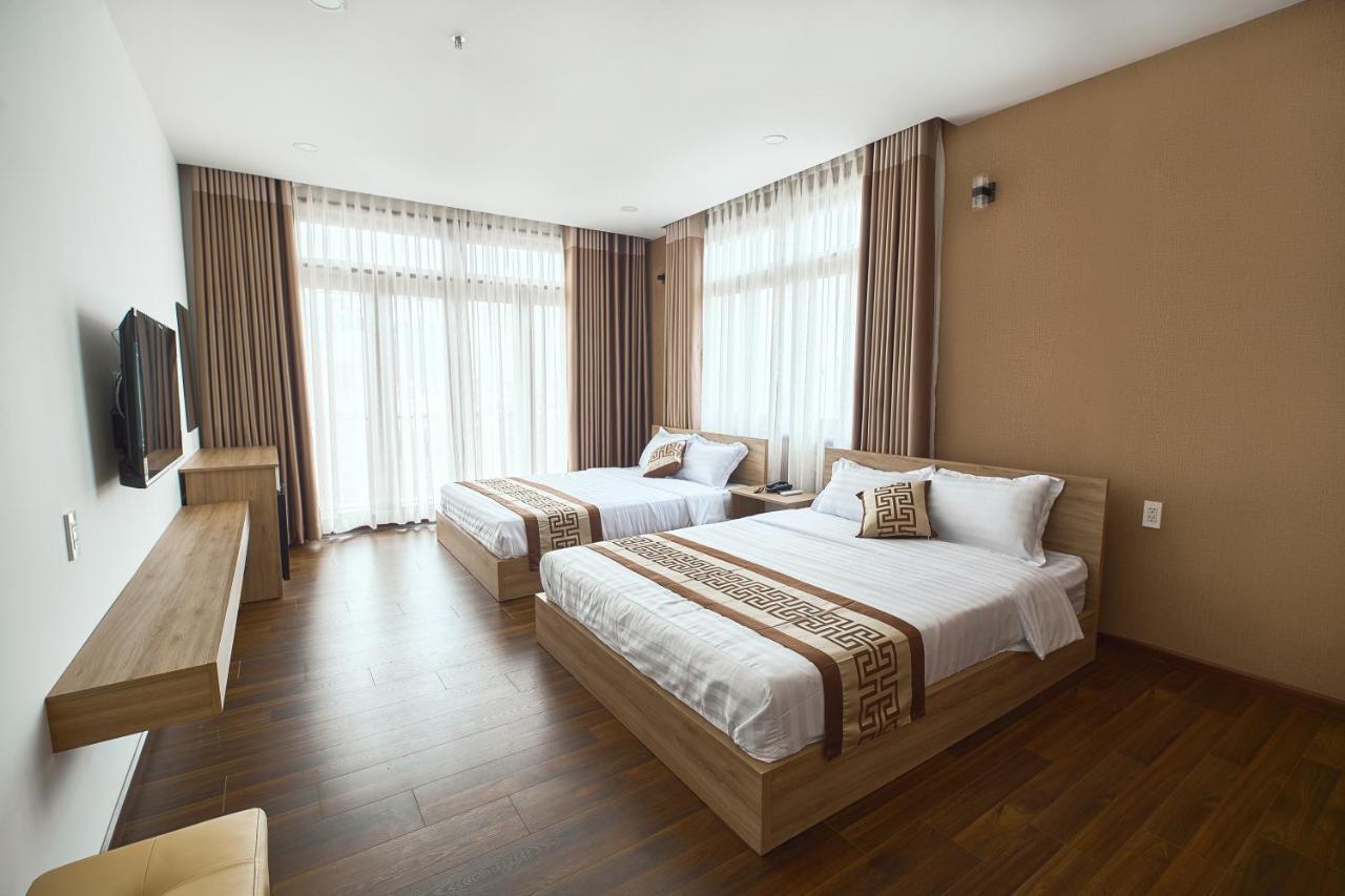 Hotel White House